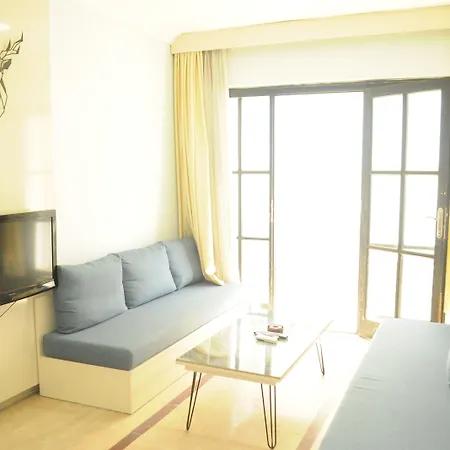Kemer Suites 3*