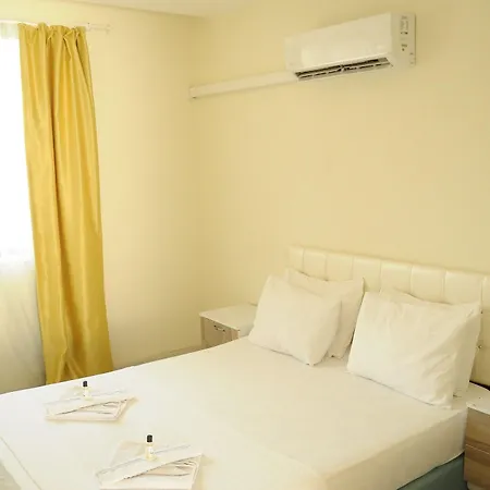 Kemer Suites מלון דירות