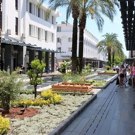 Kemer Suites מלון דירות 3*