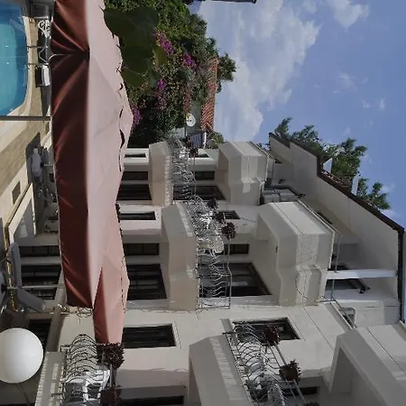 Kemer Suites קמר