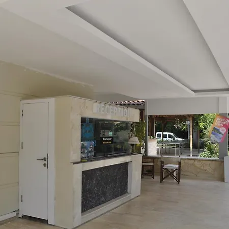 Kemer Suites קמר