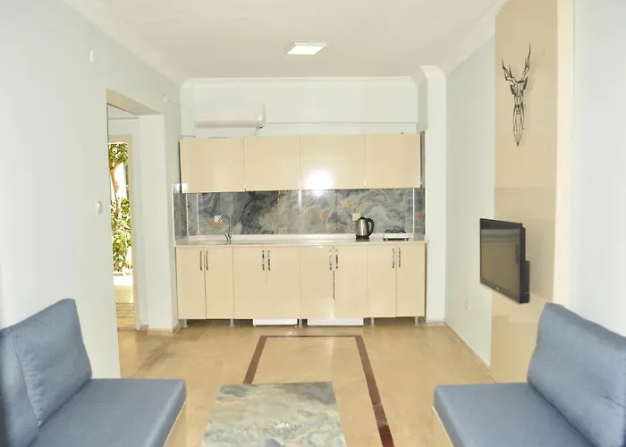 Kemer Suites מלון דירות 3*