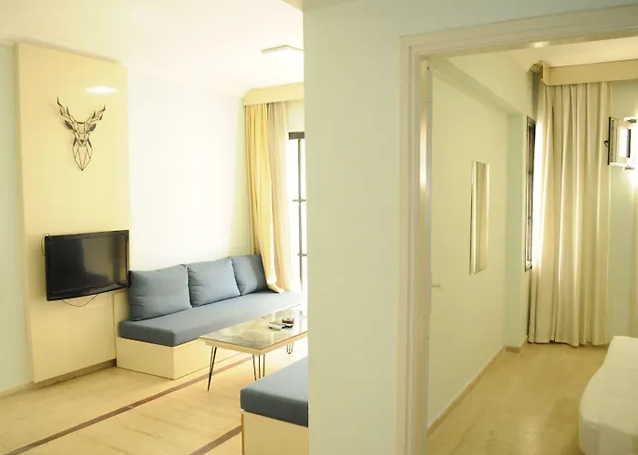 מלון דירות Kemer Suites 3*