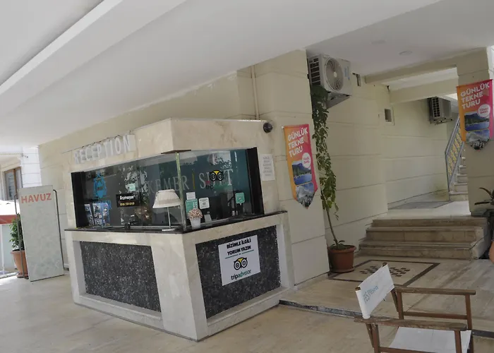 Kemer Suites מלון דירות 3*